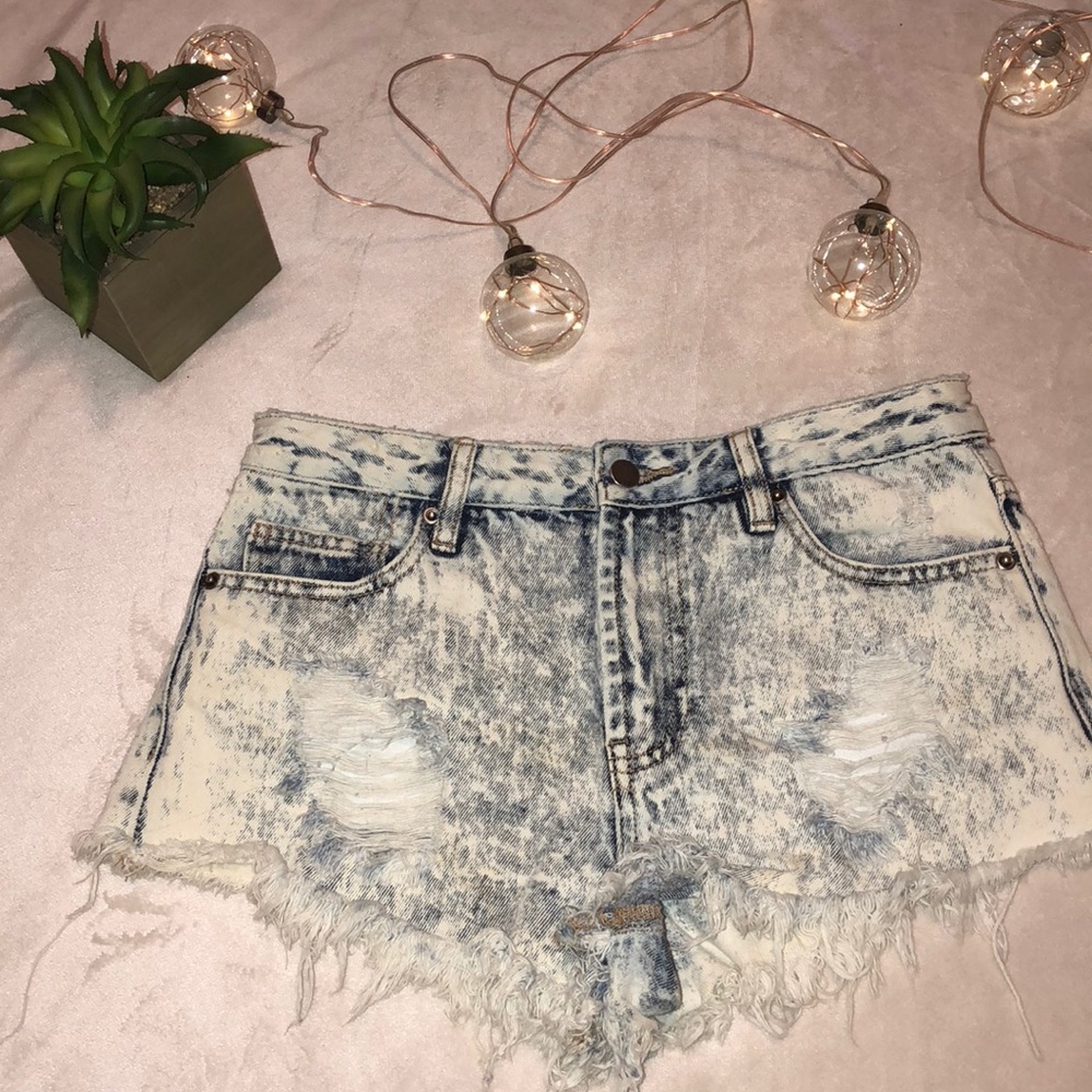 Forever 21 high waisted distressed festival shorts